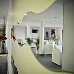 Adonis Lejlighedshotel