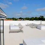 Aparthotel Adonis 3*