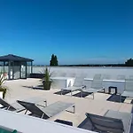 Adonis Aparthotel 3*