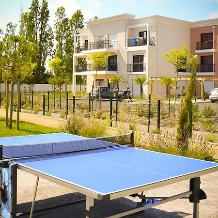 Lejlighedshotel Adonis 3*