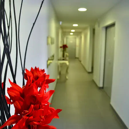 Lejlighedshotel Adonis 3*