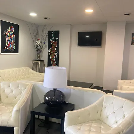 Hotel apartamentowy Adonis 3*
