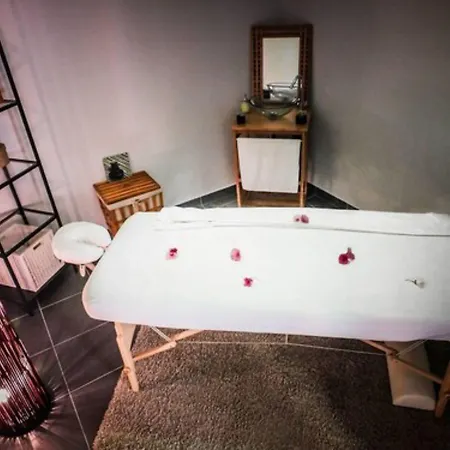 Adonis La Baule-Escoublac