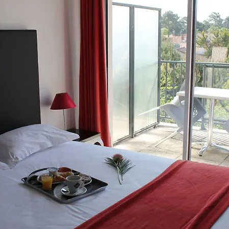 Adonis Hotel apartamentowy