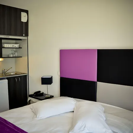 Adonis Appart hôtel 3*