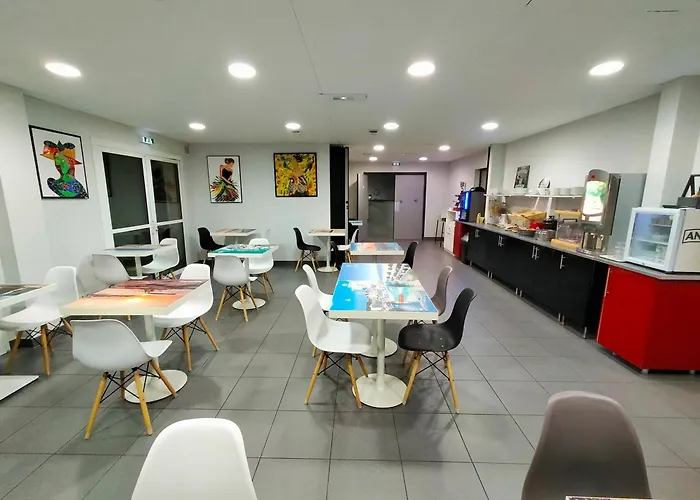 Adonis La Baule-Escoublac