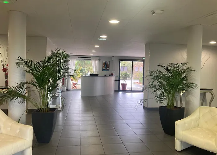 Adonis La Baule-Escoublac